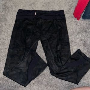 Lululemon cropped leggings